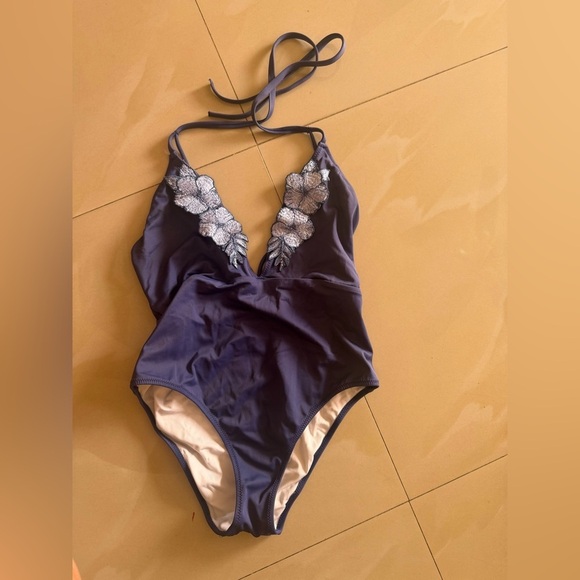 Victoria’s Secret PINK Swimsuit Floral Swim Embroidered Plunge One Piece Navy S/ - Picture 9 of 9